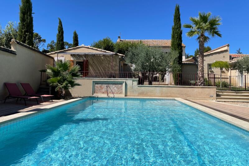 Les Célestins B&B - Studios with pool Carpentras Provence