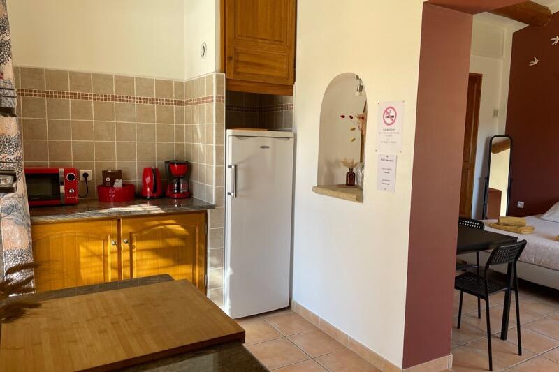 Studio Le Cabanon - B&B with pool view Carpentras