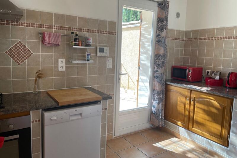 Studio Le Cabanon - B&B with pool view Carpentras